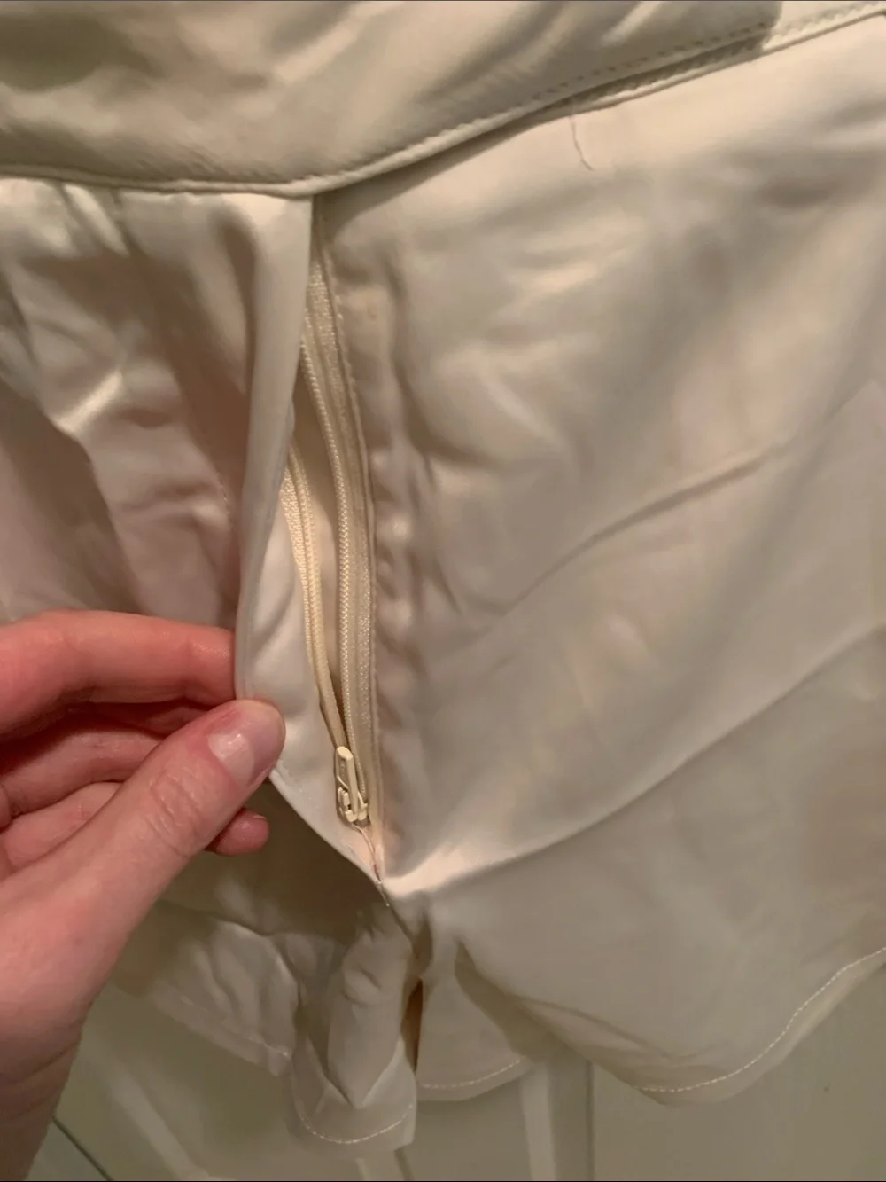 Cider Pleated High-Waist Cream Women's Shorts